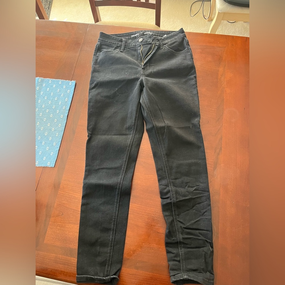 Old Navy Black Skinny Jeans. Size 4